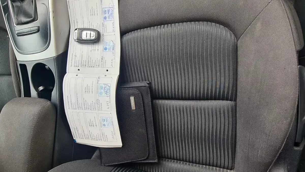 Gebraucht Audi A4 Ambiente 120 PS (88 kW) 2010 Blau Kombi