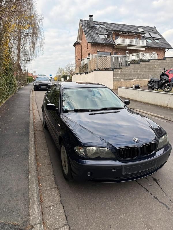 Gebraucht BMW 316 Sport Line 116 PS (85 kW) 2005 Blau Limousine