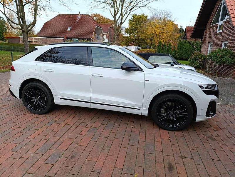 Gebraucht Audi Q8 S-Line 286 PS (210 kW) 2024 Weiß SUV