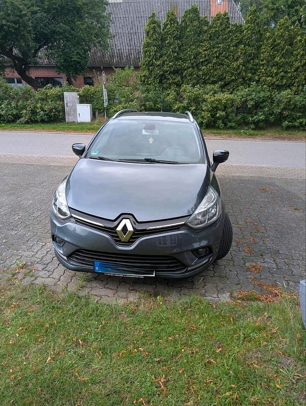 Grau Gebraucht 2019 Renault Clio GrandTour LIMITED Kombi | 11.495 € - Bild 1/4