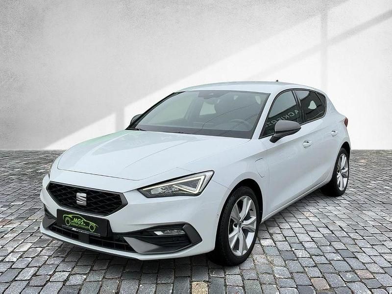 Gebraucht Seat Leon FR 150 PS (110 kW) 2021 Nevada weiß Limousine