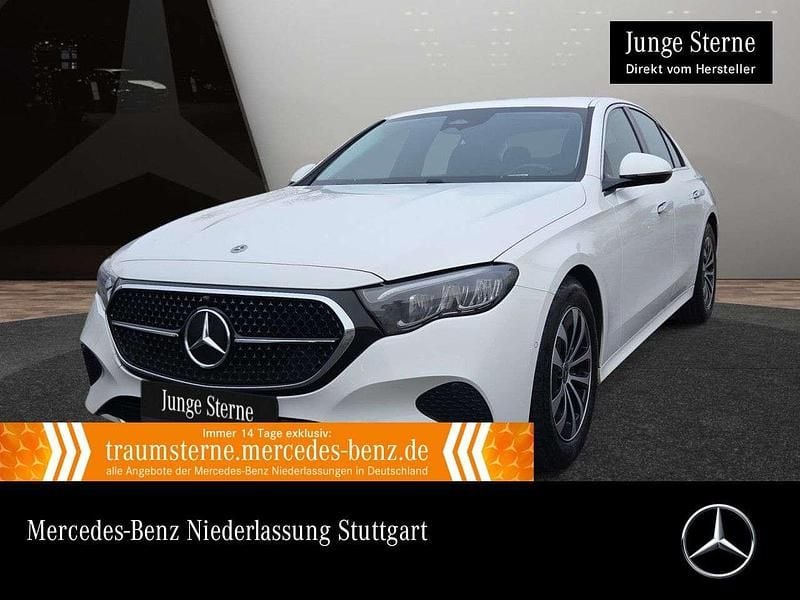 Weiß Gebraucht 2024 Mercedes E220 Avantgarde Limousine | 46.980 € (Guter Preis) - Bild 1/3
