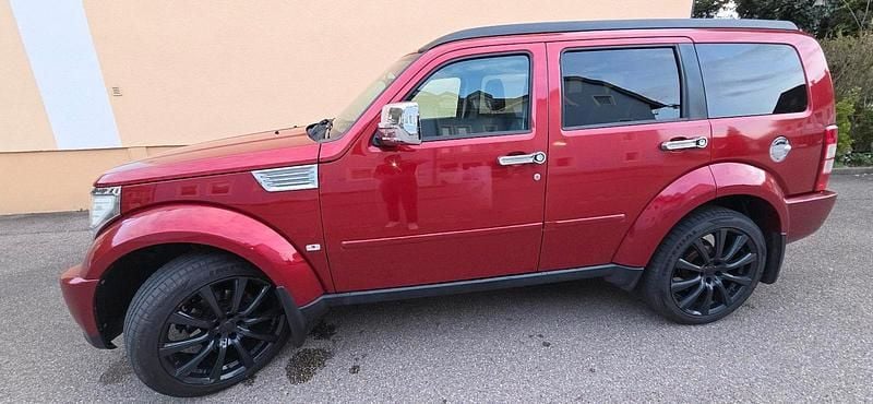 Second-hand Dodge Nitro 177 CP (130 kW) 2007 Roșu SUV