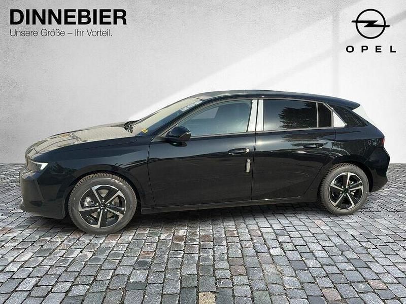 Neu Opel Astra Edition 136 PS (100 kW) 2025 Karbon schwarz meta Limousine