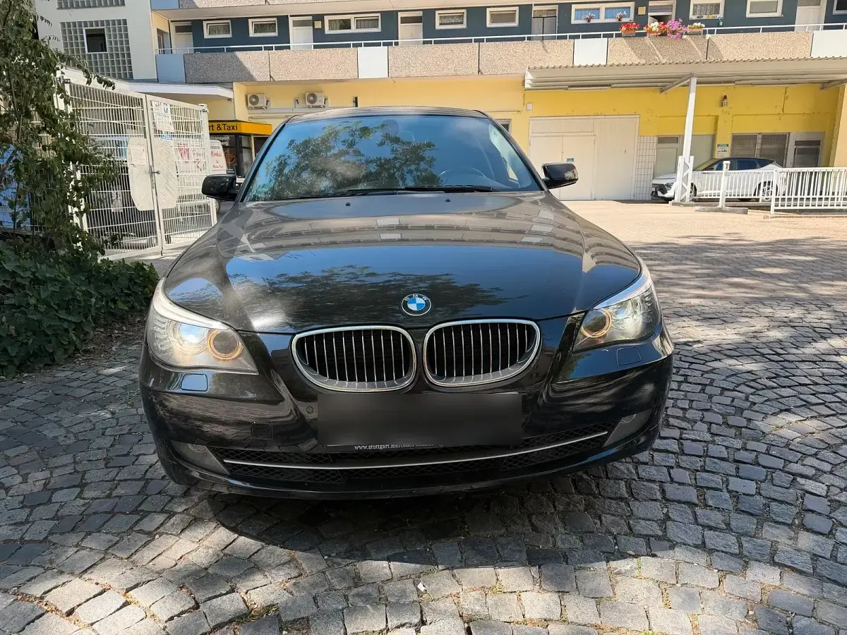 Gebraucht BMW 525 197 PS (144 kW) 2007 Schwarz Limousine