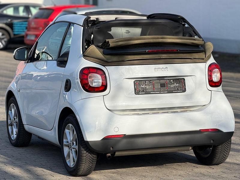 Gebraucht Smart ForTwo Cabrio 71 PS (52 kW) 2019 Weiß Cabrio