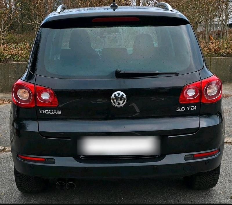 Gebraucht VW Tiguan Sportline 140 PS (102 kW) 2009 Schwarz SUV