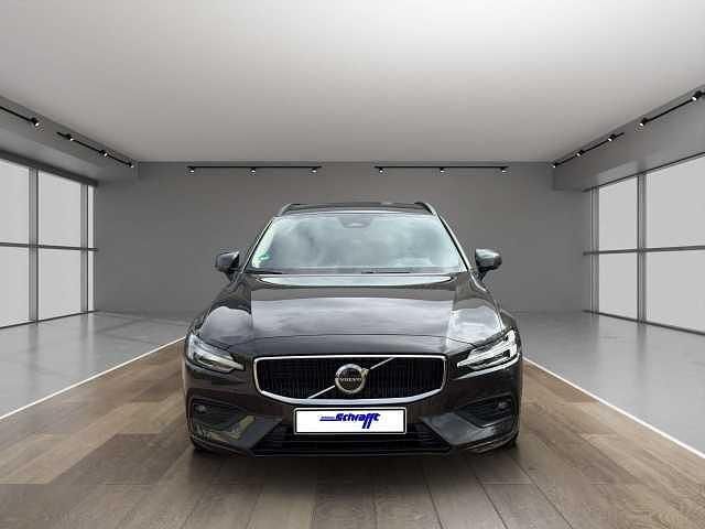 Gebraucht Volvo V60 145 PS (106 kW) 2024 Kombi