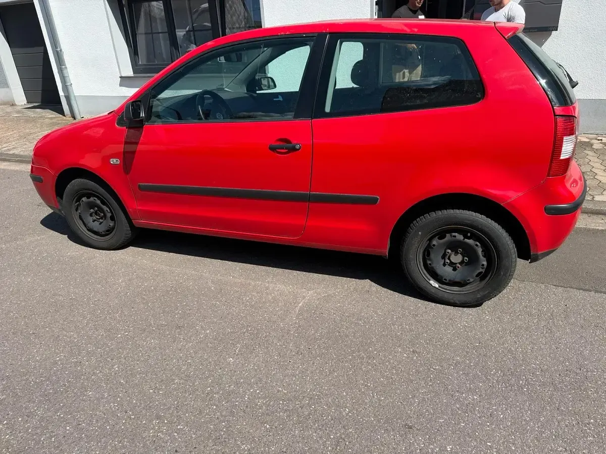 Gebraucht VW Polo 75 PS (55 kW) 2002 Rot Kleinwagen