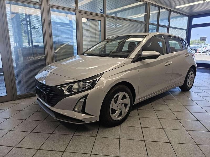 Neu Hyundai i20 79 PS (58 kW) 2026 Grau Kleinwagen