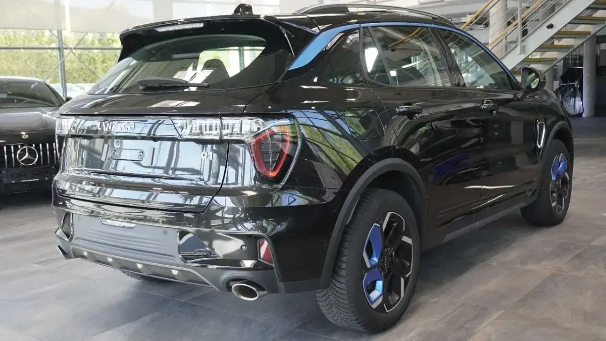 Second-hand Lynk & Co 01 197 CP (144 kW) 2022 Negru SUV