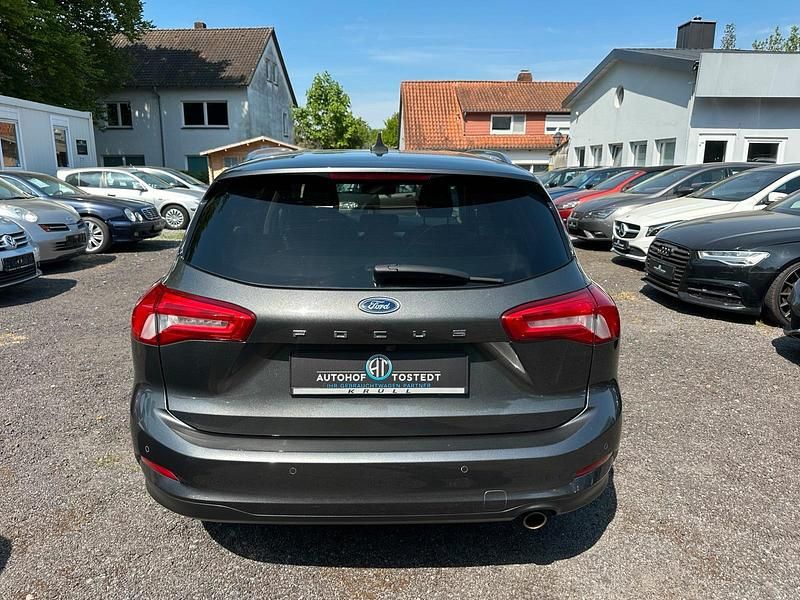 Gebraucht Ford Focus 150 PS (110 kW) 2019 Grau Kombi