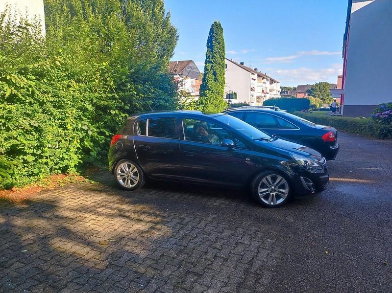 Gebraucht Opel Corsa Edition 87 PS (63 kW) 2012 Schwarz Limousine