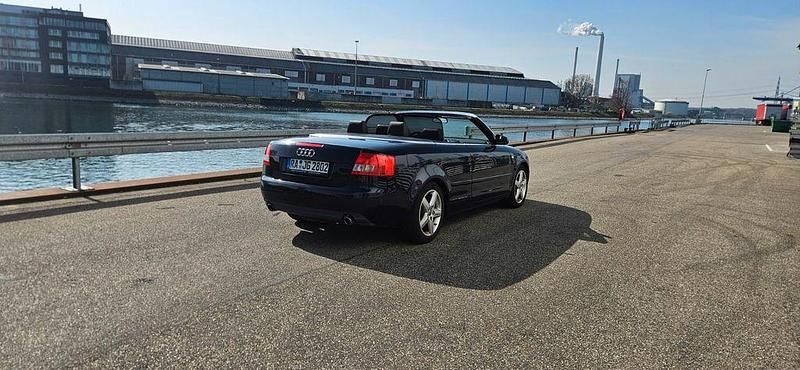 Gebraucht Audi A4 Cabriolet 170 PS (125 kW) 2003 Blau Cabrio