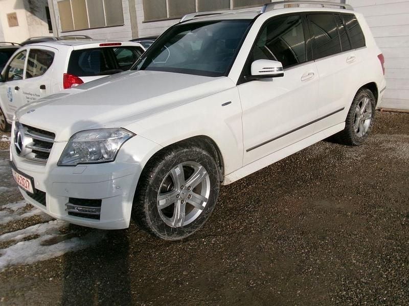 Gebraucht Mercedes GLK250 204 PS (150 kW) 2010 Weiß SUV