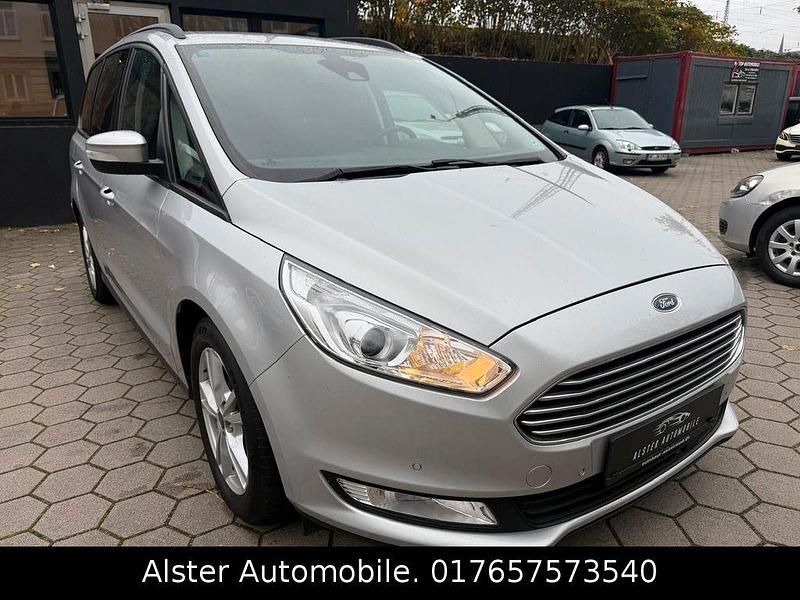 Silber Gebraucht 2017 Ford Galaxy Van / Kleinbus | 10.600 € (Fairer Preis) - Bild 1/4