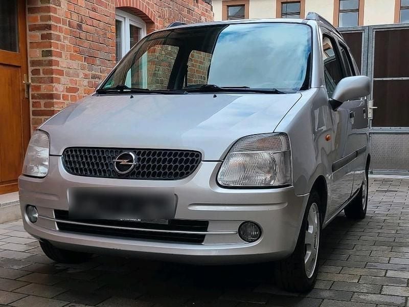 Gebraucht Opel Agila 75 PS (55 kW) 2001 Silber Van / Kleinbus