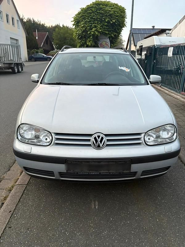 Silber Gebraucht 2001 VW Golf IV Kombi | 500 € (Superpreis) - Bild 1/4