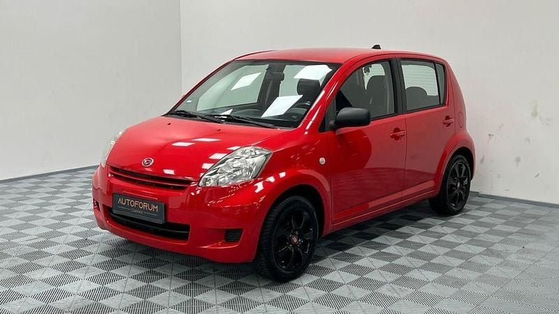 Gebraucht Daihatsu Sirion 91 PS (66 kW) 2008 Rot Kleinwagen