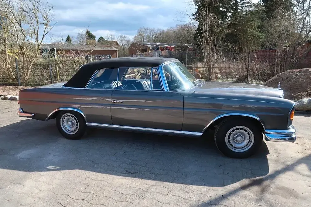 Gebraucht Mercedes 280 SE 231 PS (169 kW) 1966 Grau Cabrio