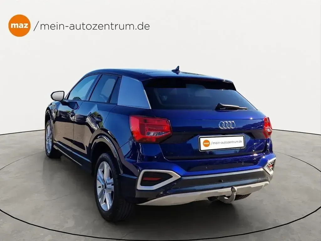 Używany Audi Q2 Advanced 150 KM (110 kW) 2024 Niebieski SUV