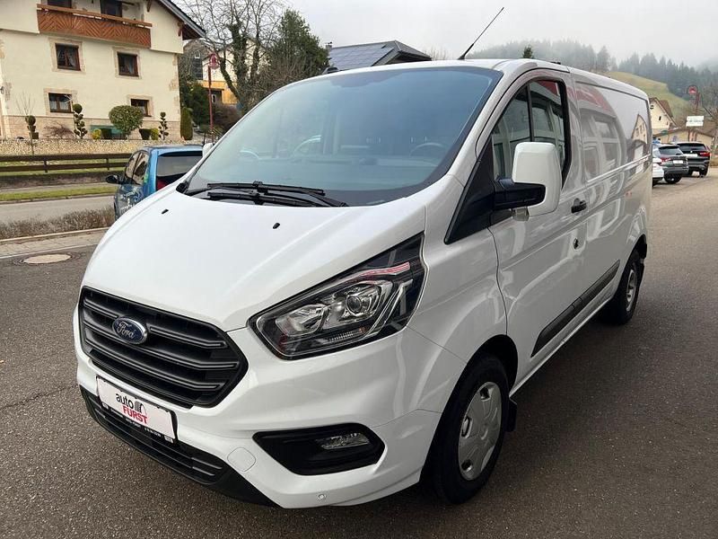 Gebraucht Ford Transit Custom Trend 131 PS (96 kW) 2021 Frostweiß Van