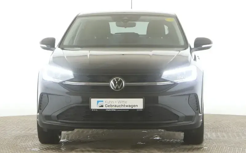 Gebraucht VW Taigo Basis 95 PS (69 kW) 2023 Schwarz SUV
