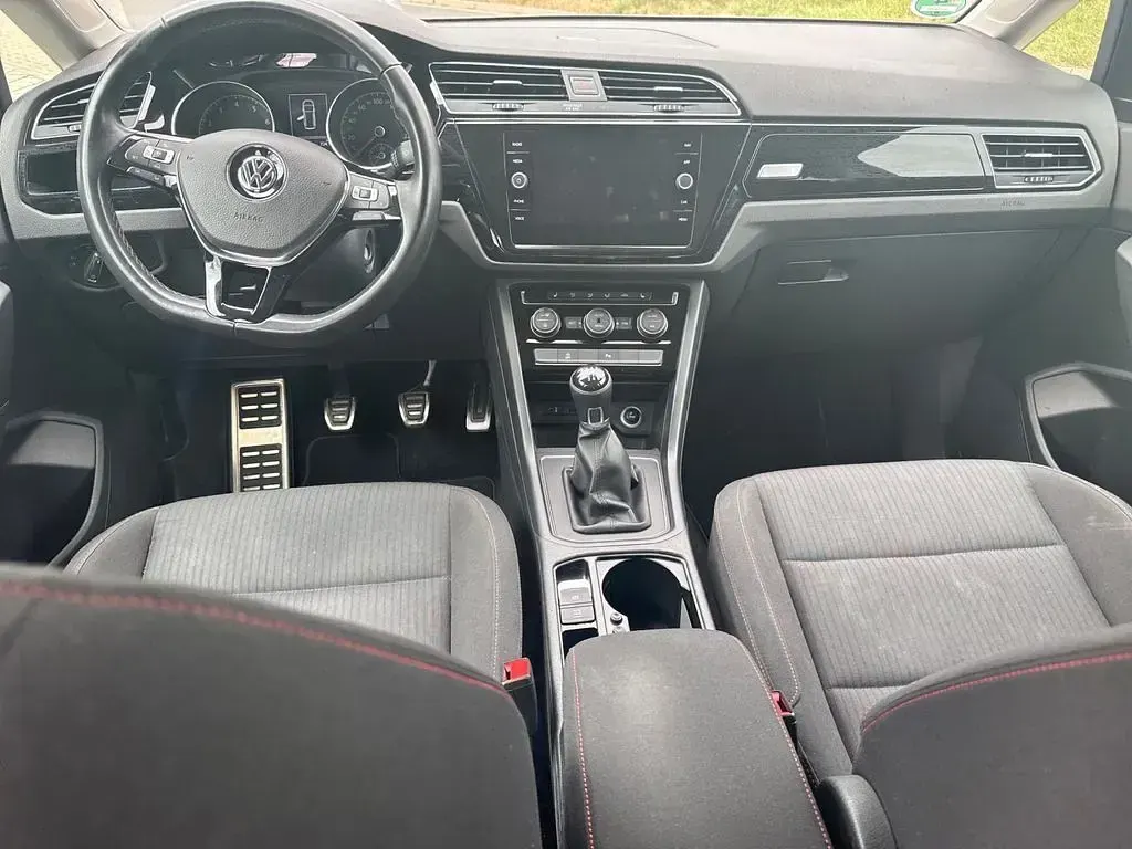 Gebraucht VW Touran Sound 150 PS (110 kW) 2017 Weiß Van / Kleinbus