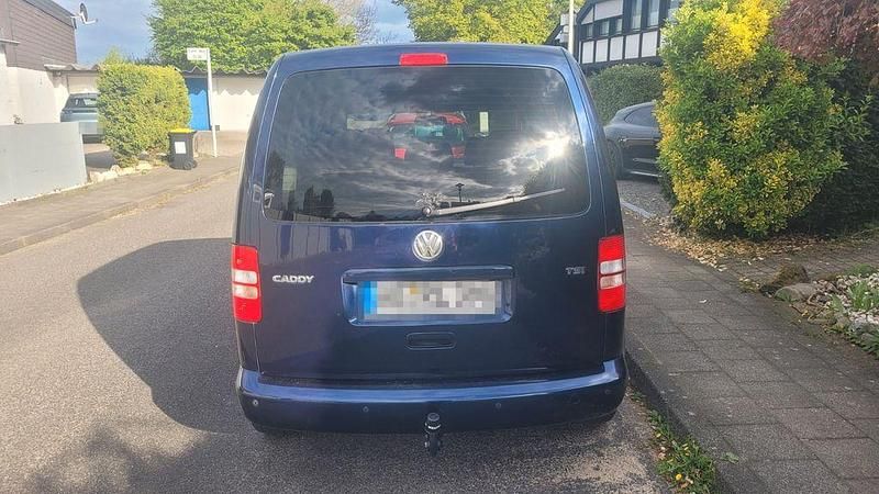 Gebraucht VW Caddy 105 PS (77 kW) 2013 Blau Van / Kleinbus