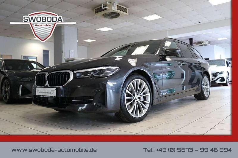 Gebraucht BMW 530 Performance 286 PS (210 kW) 2022 Grau Kombi