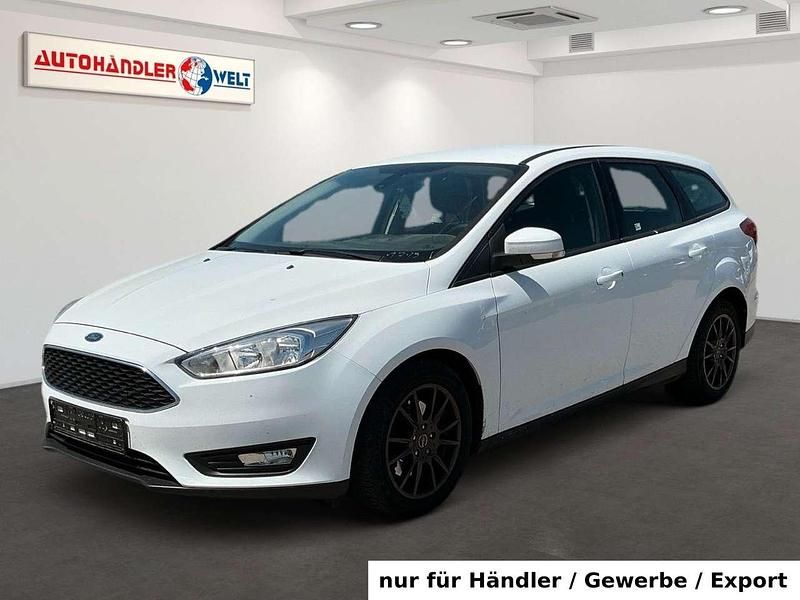 Weiß Gebraucht 2016 Ford Focus Kombi | 7.199 € (Superpreis) - Bild 1/3