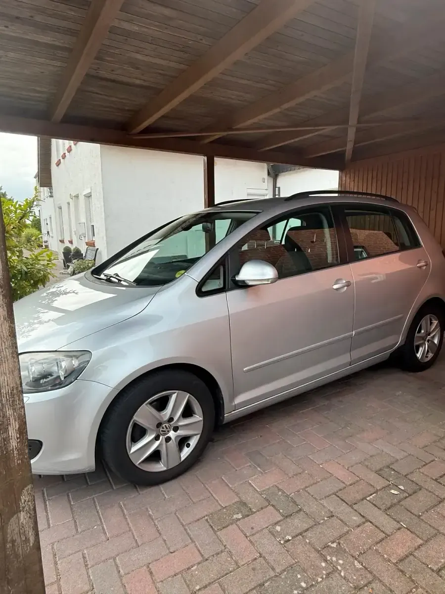 Gebraucht VW Golf Plus Cross 140 PS (102 kW) 2009 Silber Limousine