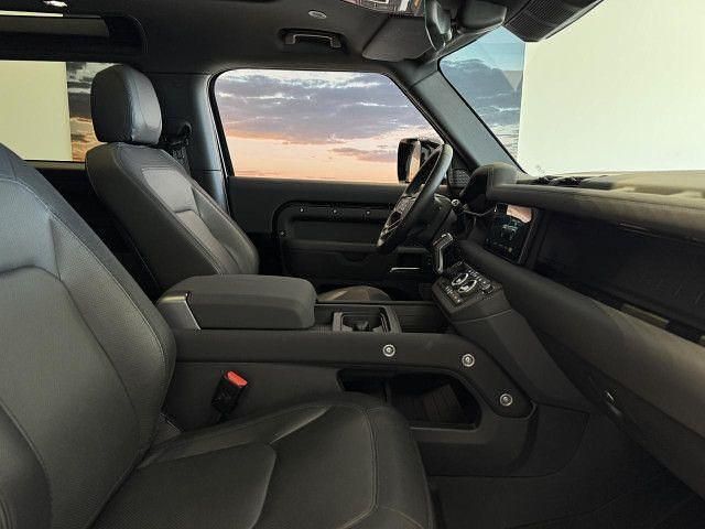 Gebraucht Land Rover Defender Black Edition 200 PS (147 kW) 2023 Schwarz SUV