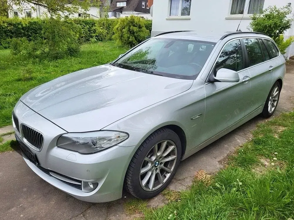 Gebraucht BMW 520 184 PS (135 kW) 2012 Silber Kombi