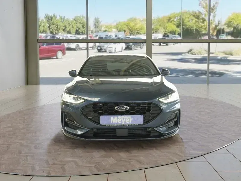 Ny Ford Focus ST-Line X 155 HK (114 kW) 2025 Blå Sedan
