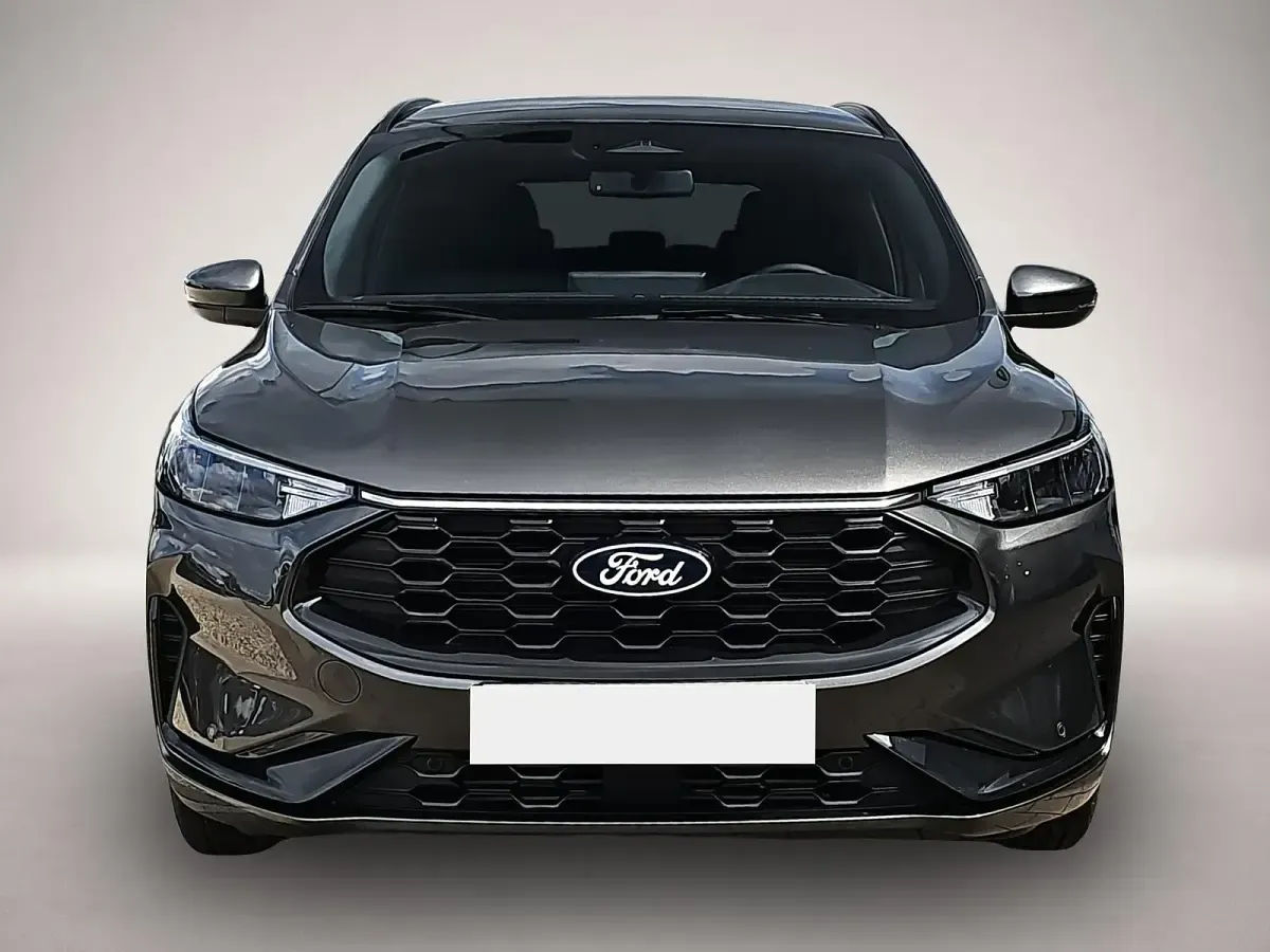 Gebraucht Ford Kuga ST-Line 186 PS (136 kW) 2025 Manufacturer SUV