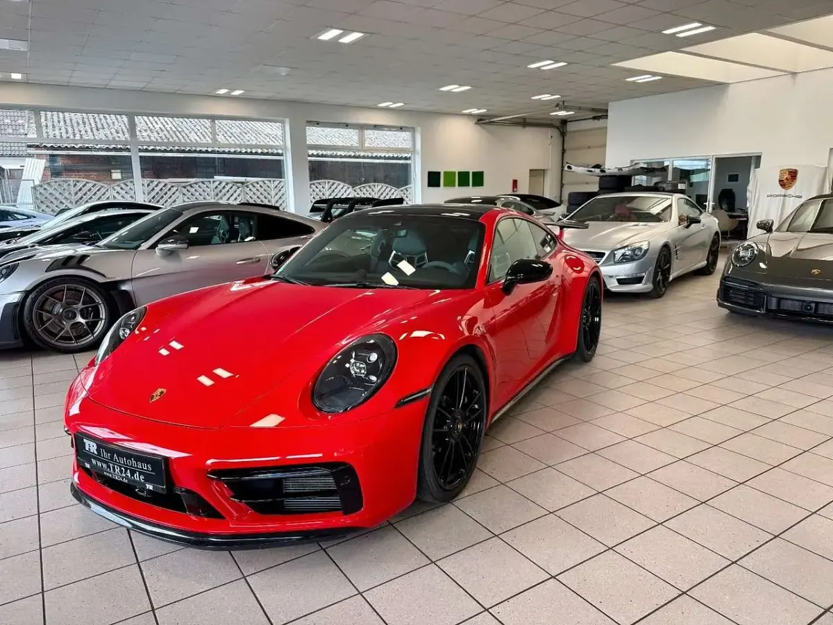 Gebraucht Porsche 911 Carrera GTS 480 PS (353 kW) 2024 Indischrot Coupé