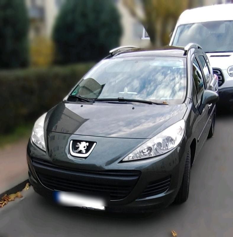 Grau Gebraucht 2011 Peugeot 207 Kombi | 3.099 € (Fairer Preis) - Bild 1/4