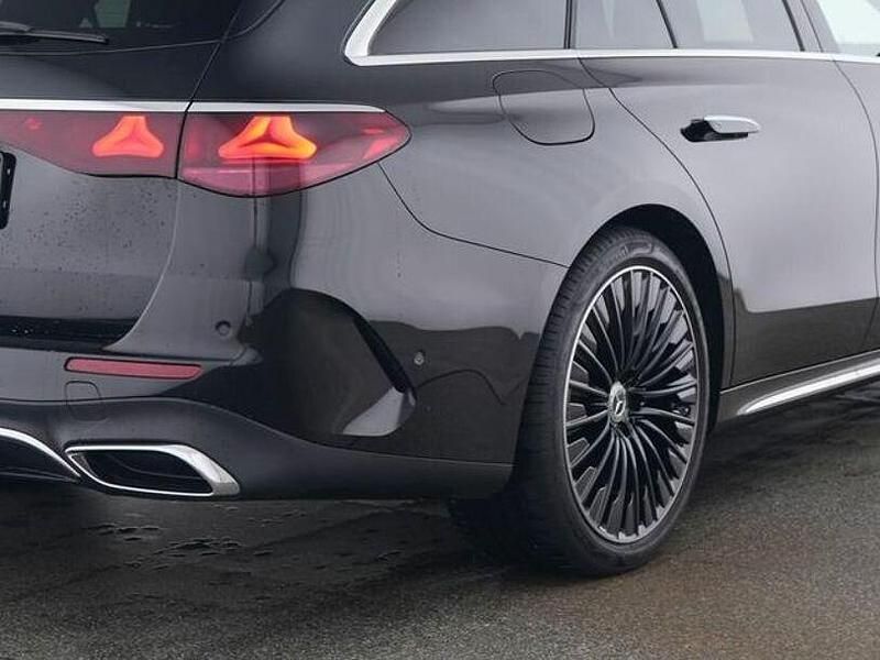 Gebraucht Mercedes E220 Advanced Plus 197 PS (144 kW) 2024 Schwarz Kombi