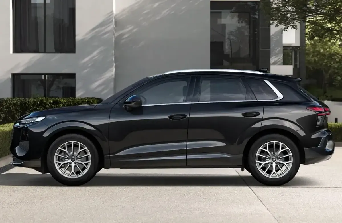 Ny Audi Q3 Advanced 193 HK (141 kW) 2026 Sort SUV