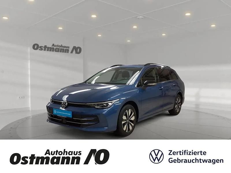 Gebraucht VW Golf VIII Goal 150 PS (110 kW) 2025 Blau Kombi