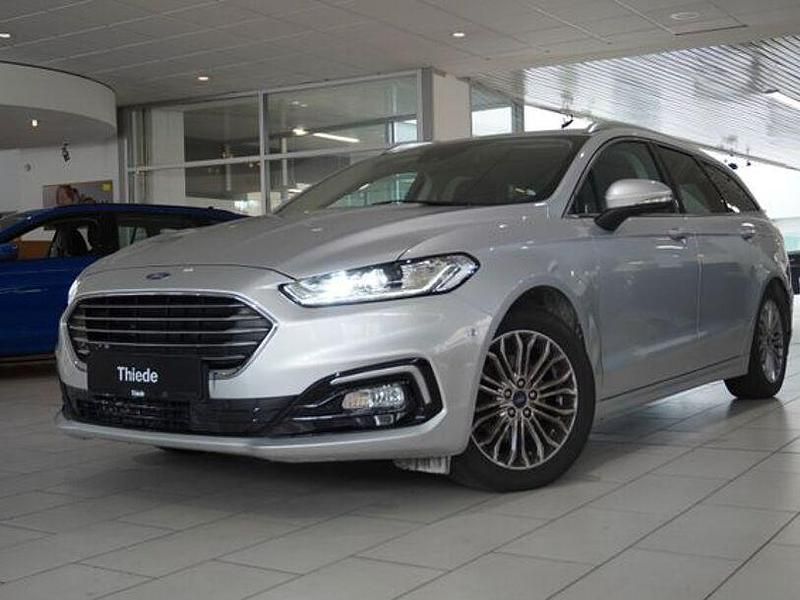Gebraucht Ford Mondeo Titanium 150 PS (110 kW) 2022 Silber metallic Limousine