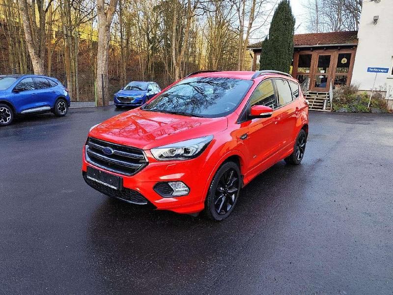 Gebraucht Ford Kuga ST-Line 150 PS (110 kW) 2018 Racerot SUV