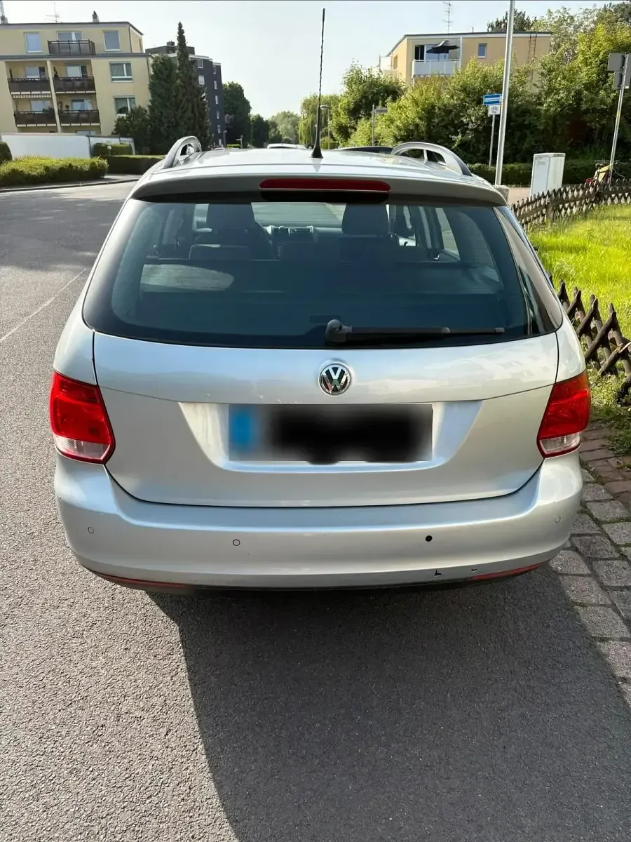 Gebraucht VW Golf VI 75 PS (55 kW) 2009 Silber Kleinwagen