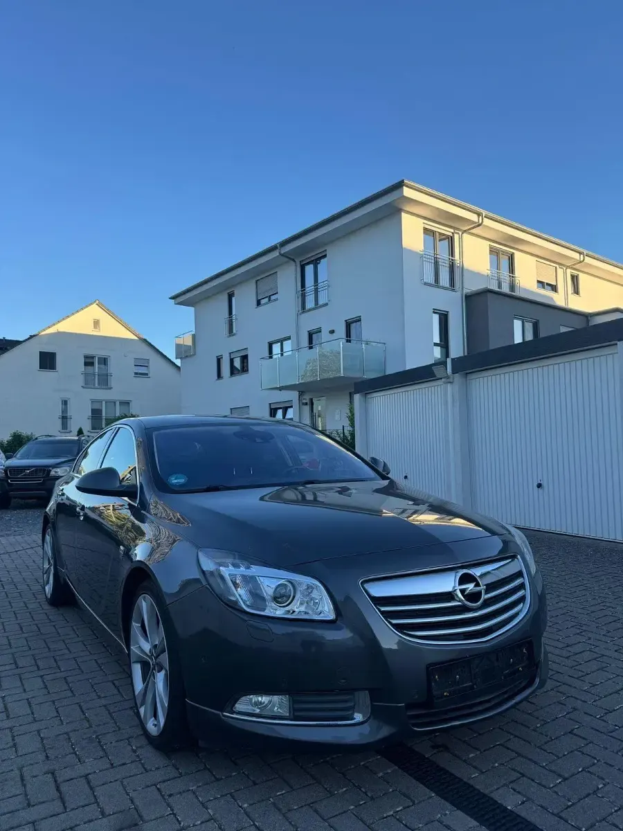 Brugt Opel Insignia OPC 160 HK (117 kW) 2011 Grå Sedan