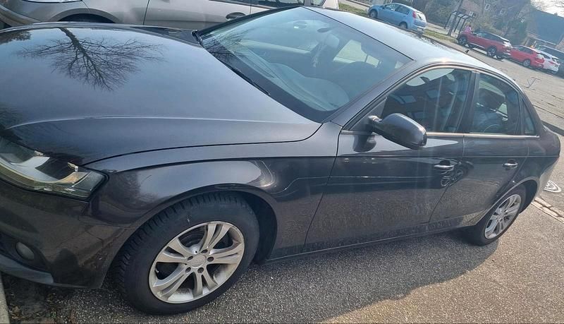 Gebraucht Audi A4 143 PS (105 kW) 2010 Schwarz Limousine