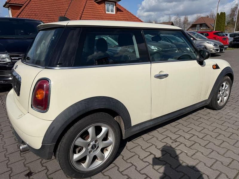 Gebraucht Mini ONE 95 PS (69 kW) 2007 Weiß Kleinwagen