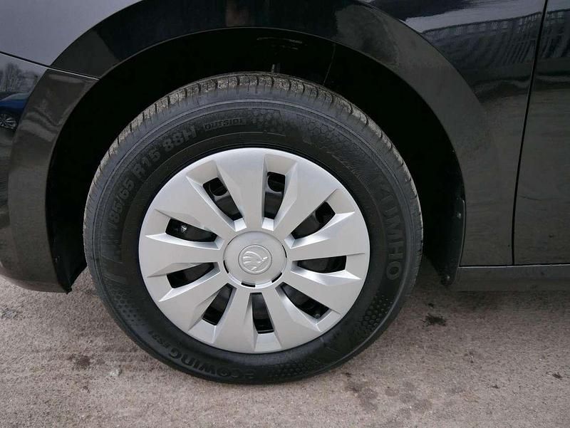 Neu Skoda Fabia Selection 95 PS (69 kW) 2025 Blackmagic perleffekt Limousine