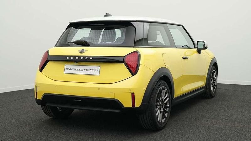 Occasion Mini Cooper Classic 156 ch (114 kW) 2024 Jaune Citadine