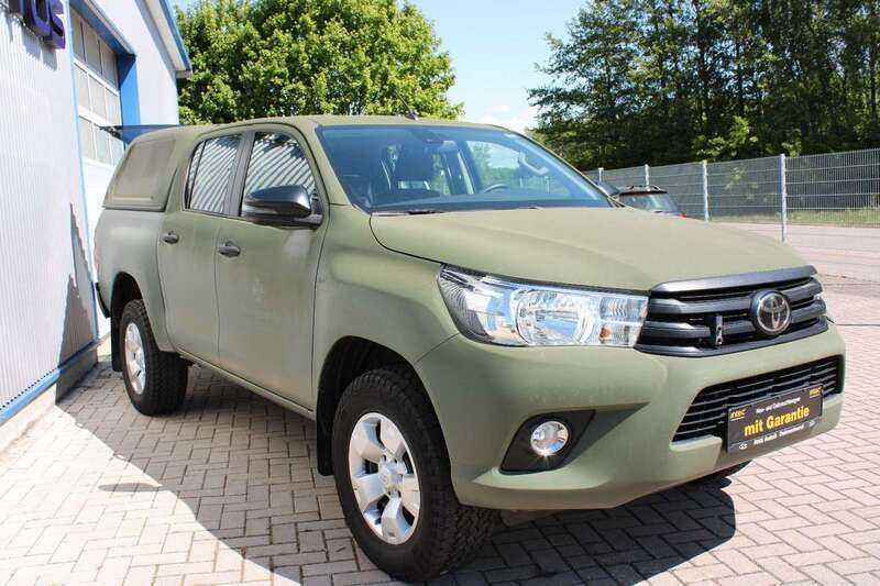 Schwarz Gebraucht 2018 Toyota HiLux Abholung | 32.990 € (Fairer Preis) - Bild 1/4